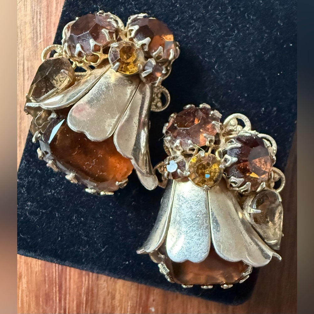 Elegant Gold and Brown Floral Earrings Rhinestone Amber Glass Clip on Flower